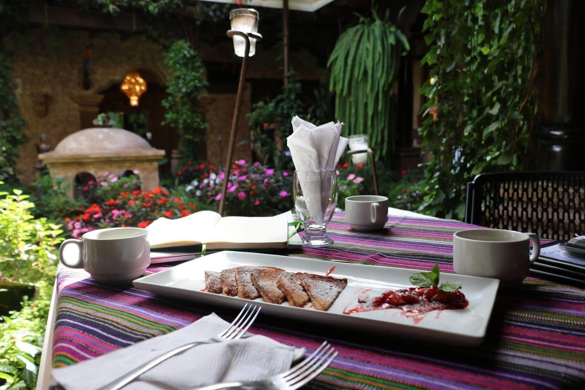 Hotel Genessis Antigua Extérieur photo